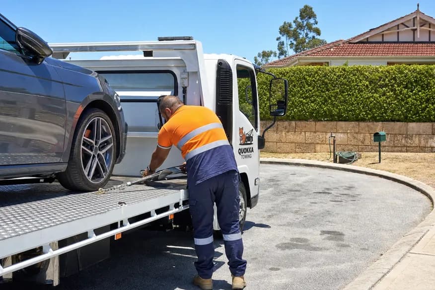 What to Do When a Car Breakdown Happens